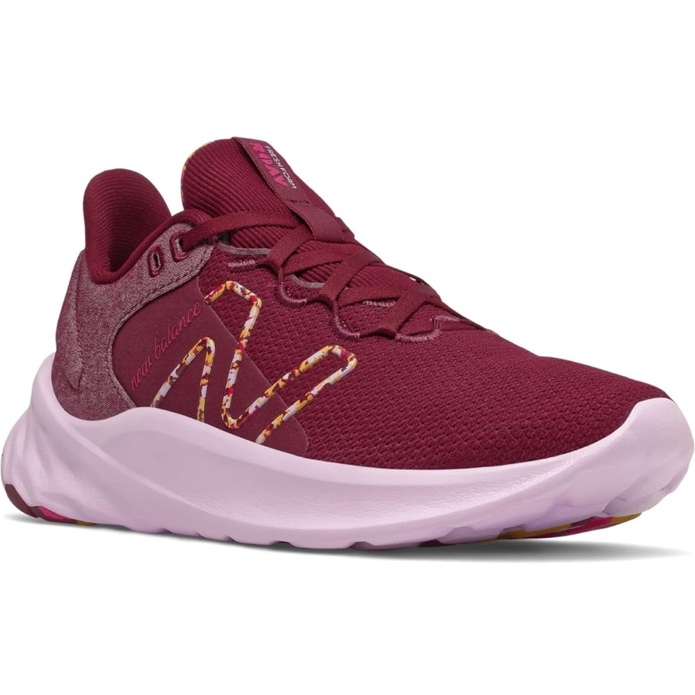 New Balance Women's Fresh Foam Roav V2 Sneaker